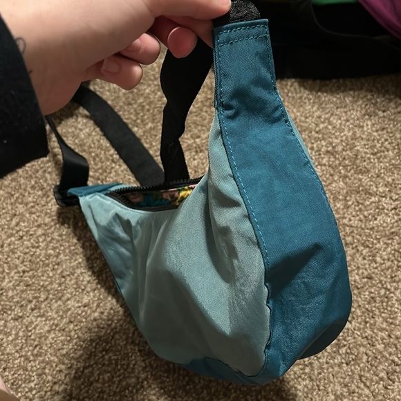 NWOT DEADSTOCK BAGGU SMALL NYLON SHOULDER BAG TEAL MIX - Picture 4 of 4